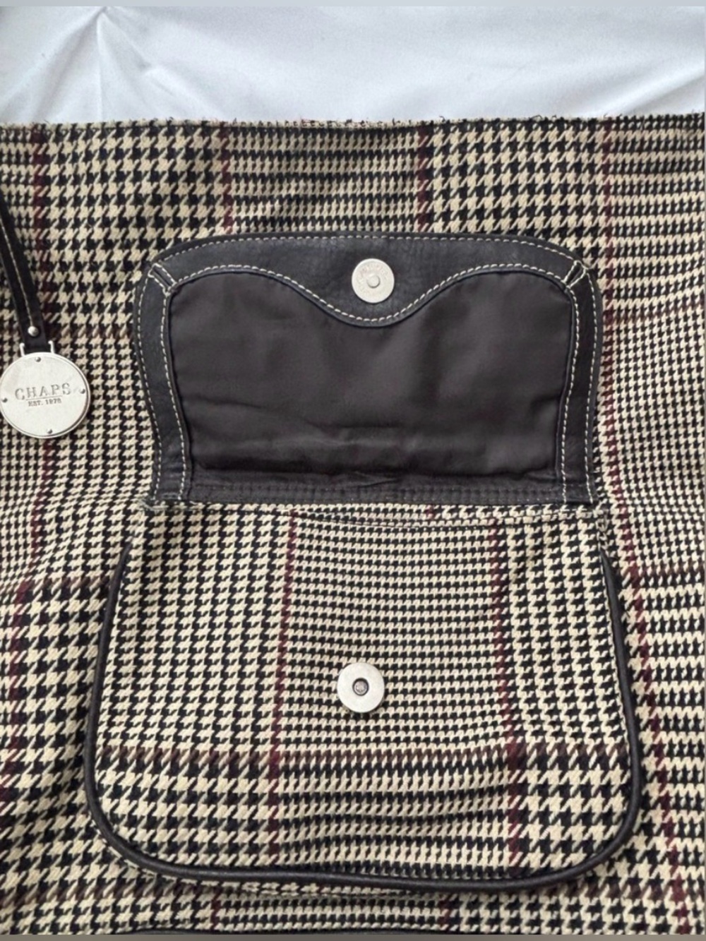 CHAPS Plaid Shoulder Bag/ Tote, Preloved. 15x12x4 - Picture 9 of 15
